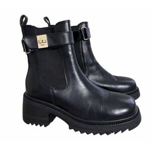 Steve Madden Black Leather Lug Sole Turn Lock Chelsea Ankle Boots Womens 6 NEW